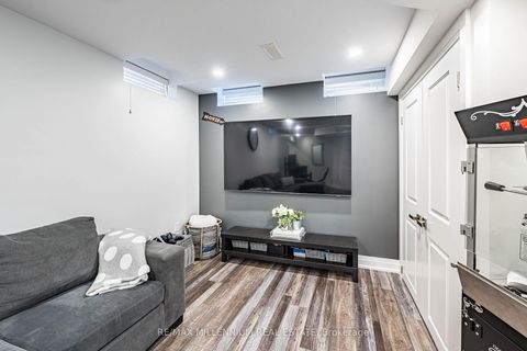 Photo 35 at 288 Barons Street, Kleinburg, Vaughan