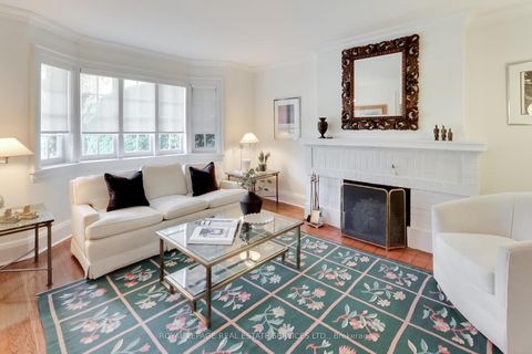 Photo 4 at 738 Huron Street, Casa Loma, Toronto