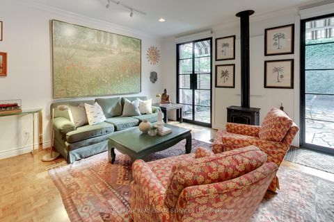 Photo 11 at 738 Huron Street, Casa Loma, Toronto