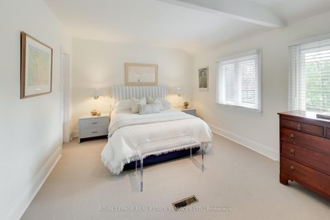 Photo 21 at 738 Huron Street, Casa Loma, Toronto