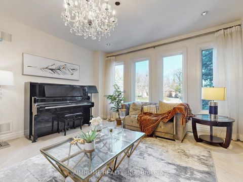 Photo 3 at 145 Renaissance Court, Beverley Glen, Vaughan