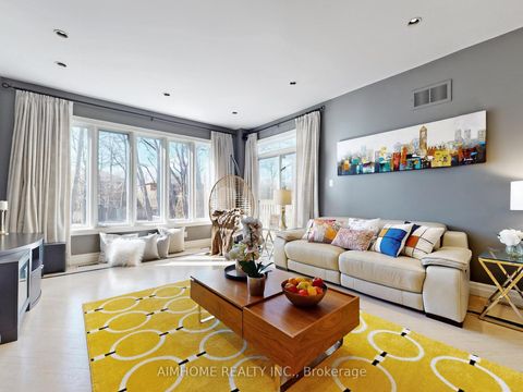 Photo 11 at 145 Renaissance Court, Beverley Glen, Vaughan