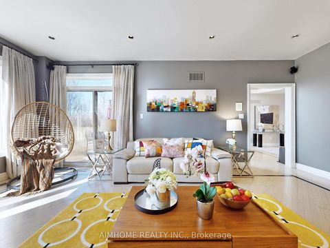 Photo 12 at 145 Renaissance Court, Beverley Glen, Vaughan