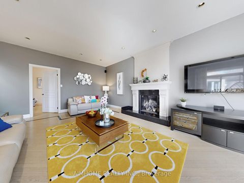 Photo 14 at 145 Renaissance Court, Beverley Glen, Vaughan