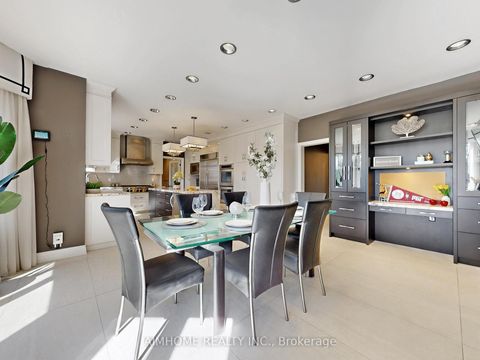 Photo 16 at 145 Renaissance Court, Beverley Glen, Vaughan