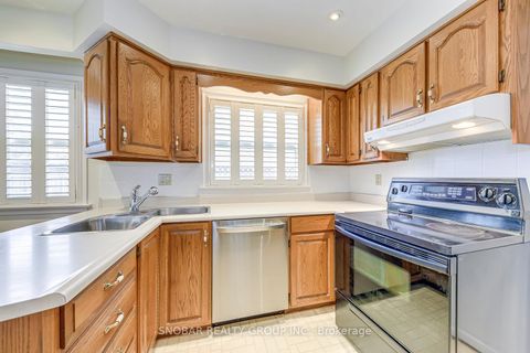 Photo 6 at 2 Hartsdale Drive, Richview, Toronto