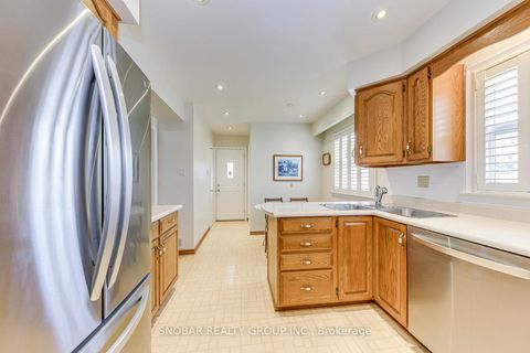 Photo 9 at 2 Hartsdale Drive, Richview, Toronto
