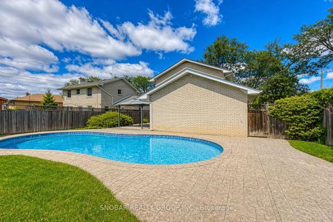 Photo 23 at 2 Hartsdale Drive, Richview, Toronto