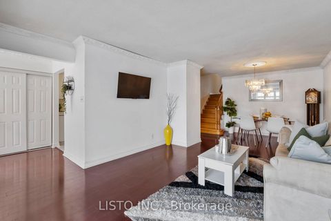 Photo 7 at 43 Robbinstone Drive, Malvern, Toronto