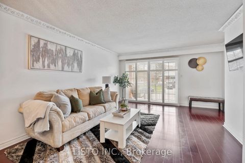 Photo 8 at 43 Robbinstone Drive, Malvern, Toronto