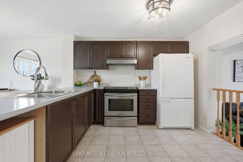 Photo 9 at 130 Athabaska Road, Holly, Barrie