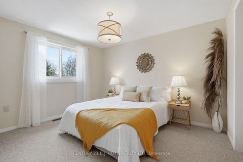 Photo 17 at 130 Athabaska Road, Holly, Barrie