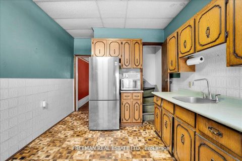 Photo 9 at 116 Brunswick Avenue, University, Toronto