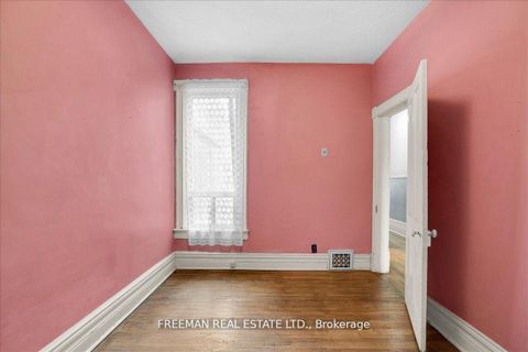 Photo 12 at 116 Brunswick Avenue, University, Toronto