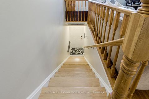 Photo 3 at 608 - 75 Weldrick Road E, Observatory, Richmond Hill