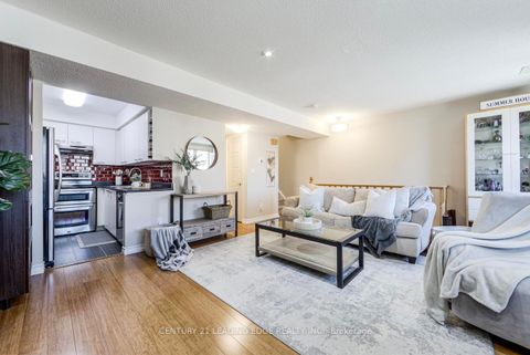 Photo 8 at 608 - 75 Weldrick Road E, Observatory, Richmond Hill