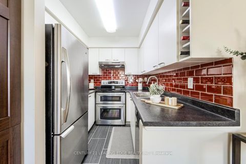 Photo 12 at 608 - 75 Weldrick Road E, Observatory, Richmond Hill