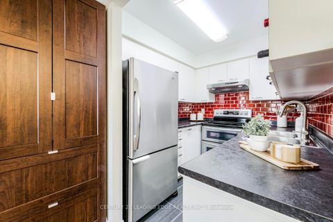 Photo 14 at 608 - 75 Weldrick Road E, Observatory, Richmond Hill