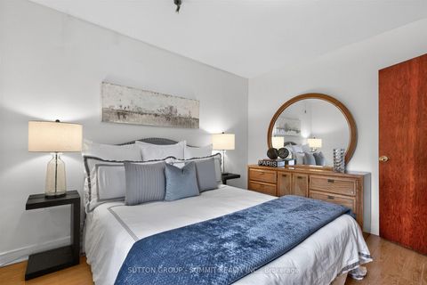 Photo 18 at 51 BARRHEAD Crescent, Kipling, Toronto
