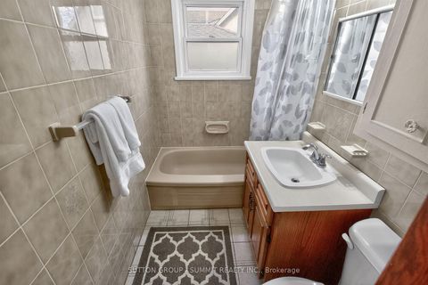 Photo 25 at 51 BARRHEAD Crescent, Kipling, Toronto