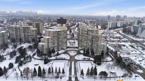 Photo 1 at 1501 - 11 Townsgate Drive, Yorkhill, Vaughan