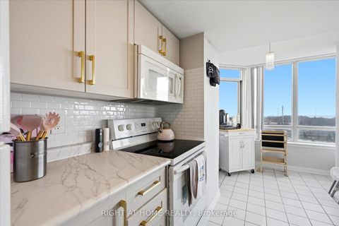 Photo 12 at 824 - 11753 Sheppard Avenue E, Rouge E11, Toronto