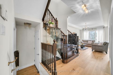 Photo 8 at 7 Gamble Glen Crescent, Westbrook, Richmond Hill