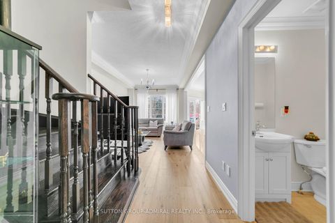 Photo 9 at 7 Gamble Glen Crescent, Westbrook, Richmond Hill