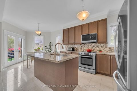 Photo 14 at 7 Gamble Glen Crescent, Westbrook, Richmond Hill