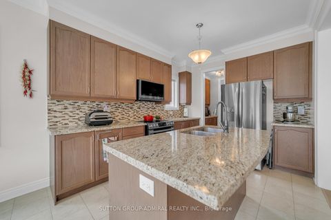 Photo 16 at 7 Gamble Glen Crescent, Westbrook, Richmond Hill