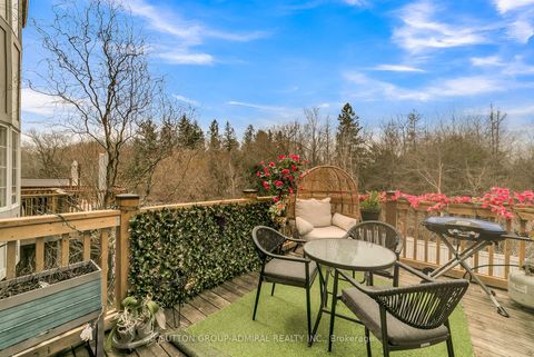 Photo 18 at 7 Gamble Glen Crescent, Westbrook, Richmond Hill