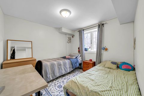 Photo 37 at 7 Gamble Glen Crescent, Westbrook, Richmond Hill