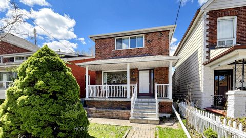 Photo 1 at 76 Barrington Avenue, Lumsden, Toronto