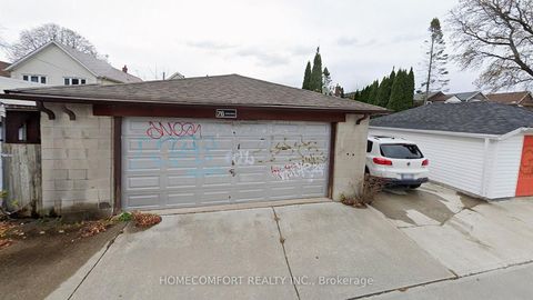 Photo 47 at 76 Barrington Avenue, Lumsden, Toronto