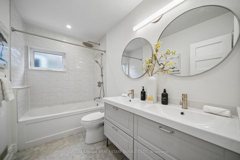 Photo 18 at 577 Ossington Avenue, Little Italy, Toronto