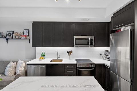 Photo 12 at 401 - 1 Neighbourhood Lane, Queensway, Toronto