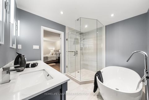 Photo 23 at 11 Jondan Crescent, Royal Orchard, Markham