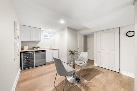 Photo 30 at 11 Jondan Crescent, Royal Orchard, Markham