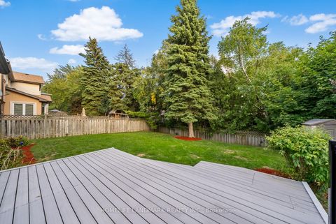 Photo 34 at 11 Jondan Crescent, Royal Orchard, Markham