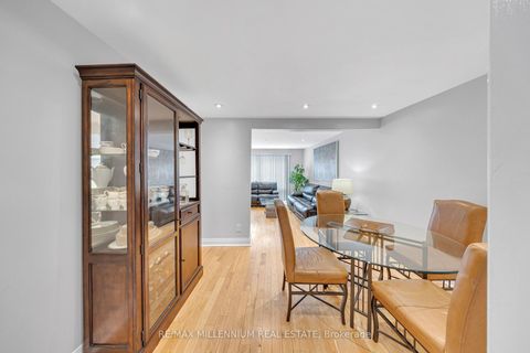 Photo 4 at 5 - 10 Grandravine Drive, York University Heights, Toronto