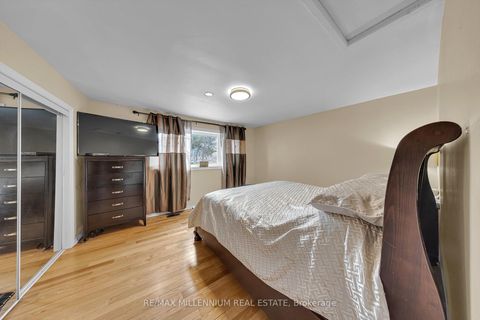 Photo 21 at 5 - 10 Grandravine Drive, York University Heights, Toronto