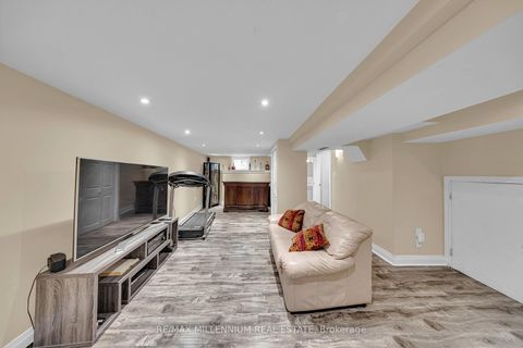 Photo 25 at 5 - 10 Grandravine Drive, York University Heights, Toronto