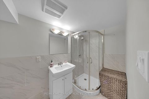 Photo 29 at 5 - 10 Grandravine Drive, York University Heights, Toronto