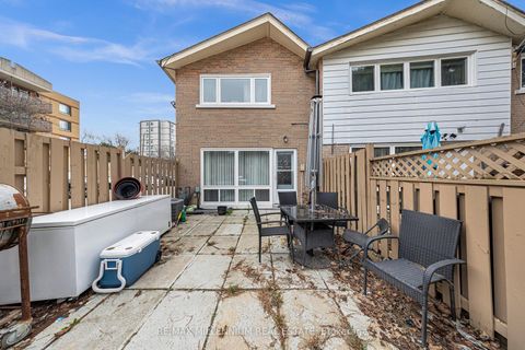 Photo 38 at 5 - 10 Grandravine Drive, York University Heights, Toronto