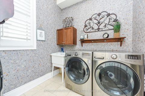 Photo 42 at 37 Venkata Drive, Kleinburg, Vaughan