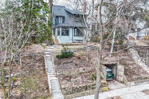 Photo 1 at 18 Blantyre Avenue, Cliffside, Toronto