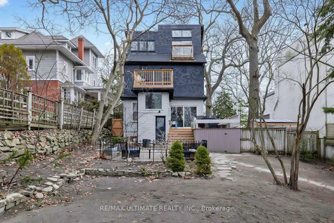 Photo 5 at 18 Blantyre Avenue, Cliffside, Toronto