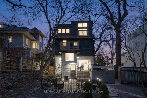 Photo 11 at 18 Blantyre Avenue, Cliffside, Toronto