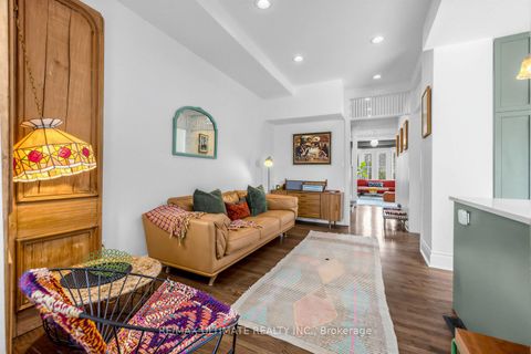 Photo 26 at 18 Blantyre Avenue, Cliffside, Toronto