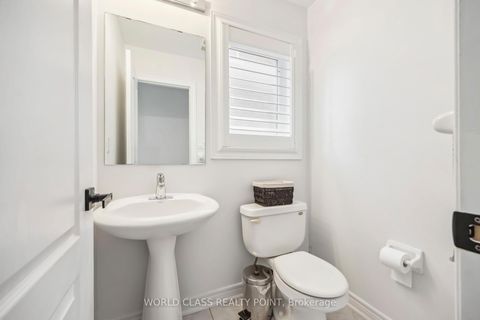 Photo 16 at 131 Lormel Gate, Vellore Village, Vaughan